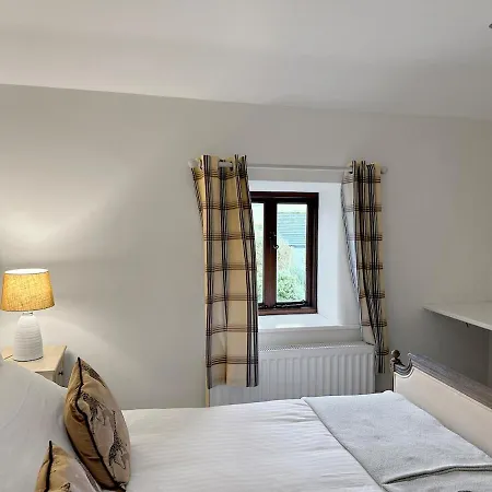 Stone Retreat In The Yorkshire Dales *