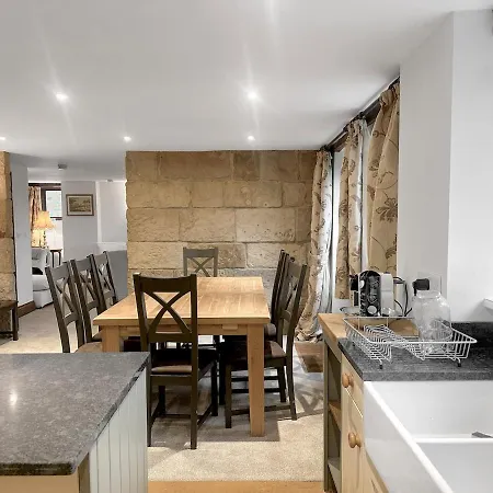 Stone Retreat In The Yorkshire Dales Bouthwaite