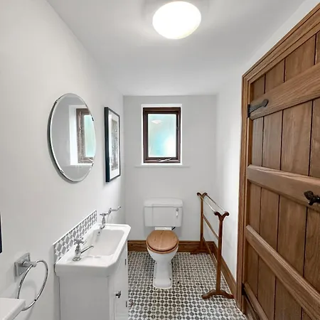 Stone Retreat In The Yorkshire Dales