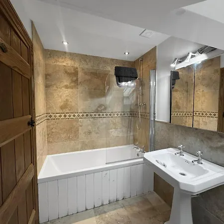 Stone Retreat In The Yorkshire Dales