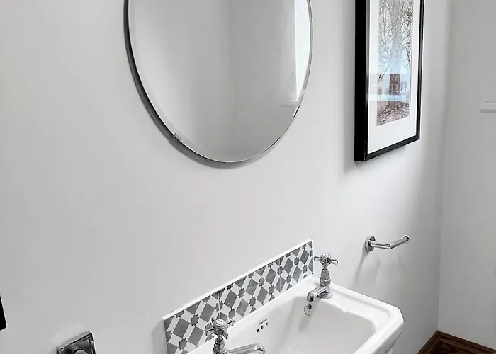 Stone Retreat In The Yorkshire Dales